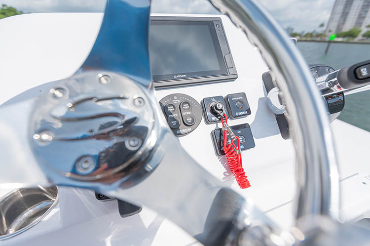 2019 Sportsman Open 282TE Tournament Edition Center Console Boat