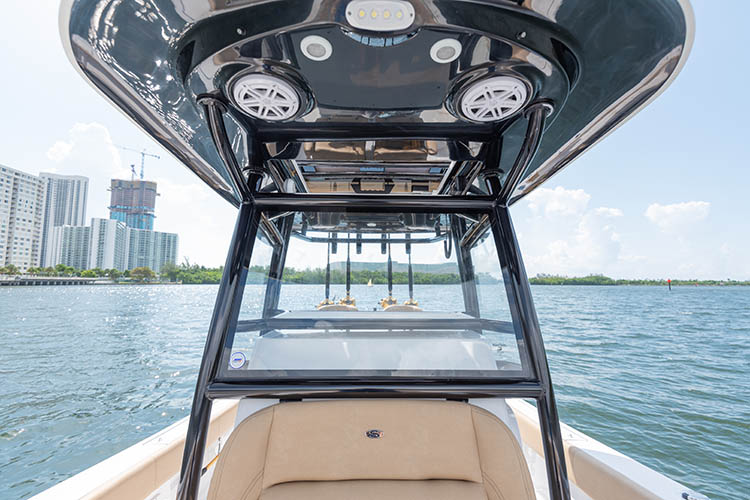 2019 Sportsman Open 282TE Tournament Edition Center Console Boat