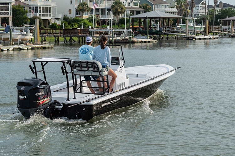2019 Sportsman Tournament 214 Bay Boat