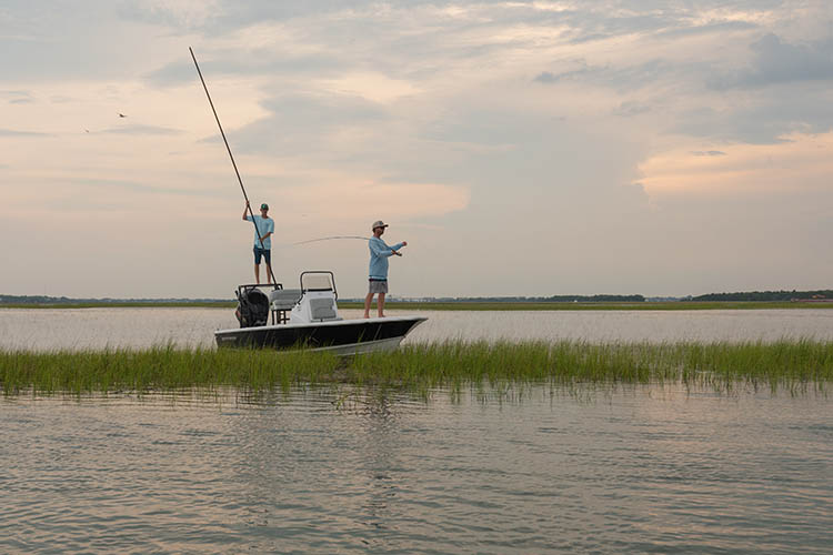 2019 Sportsman Tournament 214 Bay Boat