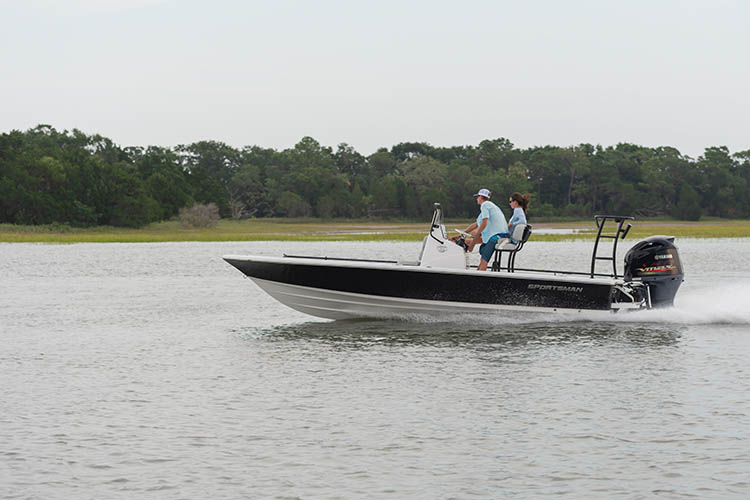 2019 Sportsman Tournament 214 Bay Boat