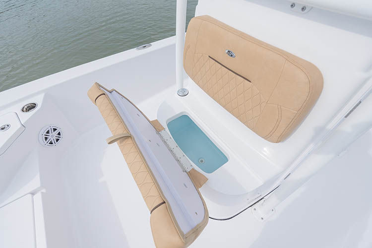 2019 Sportsman Tournament 234 Bay Boat