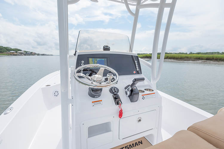 2019 Sportsman Tournament 234 Bay Boat