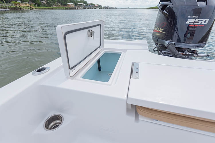 2019 Sportsman Tournament 234 Bay Boat