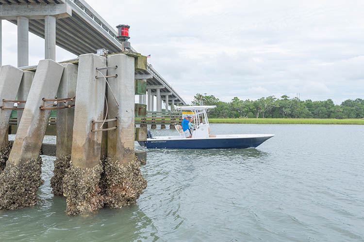 2019 Sportsman Tournament 234 Bay Boat