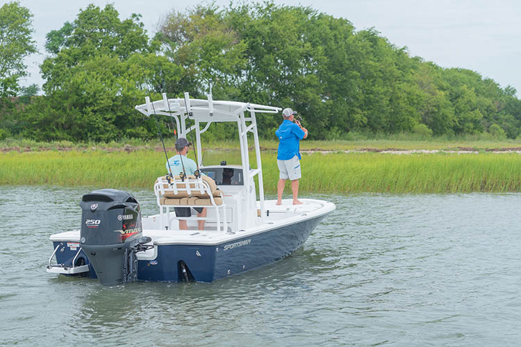 2019 Sportsman Tournament 234 Bay Boat