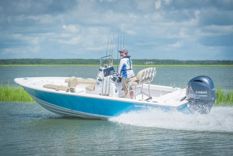 2018 Sportsman Masters 207 Center Console Bay Boat