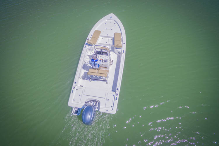 2018 Sportsman Masters 207 Center Console Bay Boat