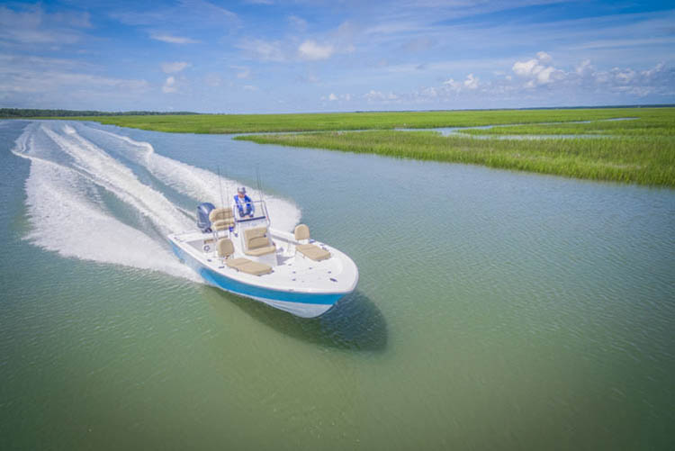 2018 Sportsman Masters 207 Center Console Bay Boat