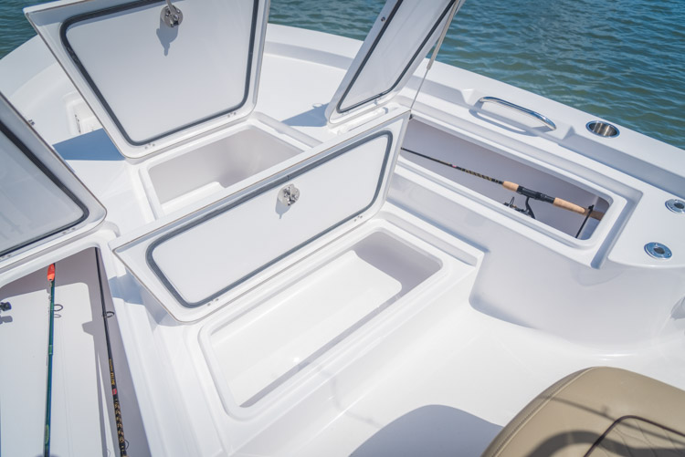 2018 Sportsman Masters 207 Center Console Bay Boat