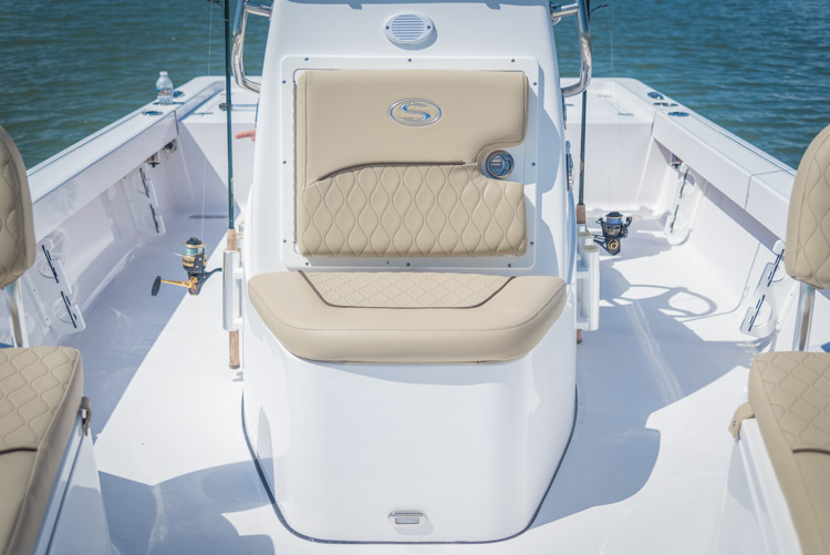 2018 Sportsman Masters 207 Center Console Bay Boat
