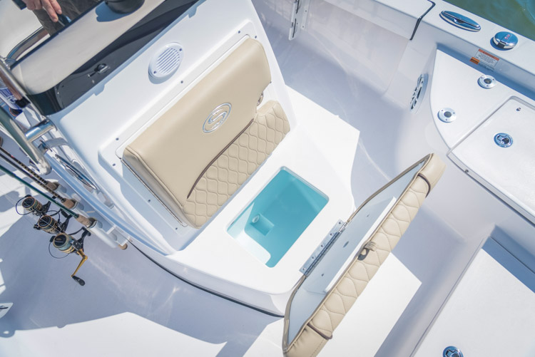 2018 Sportsman Masters 207 Center Console Bay Boat