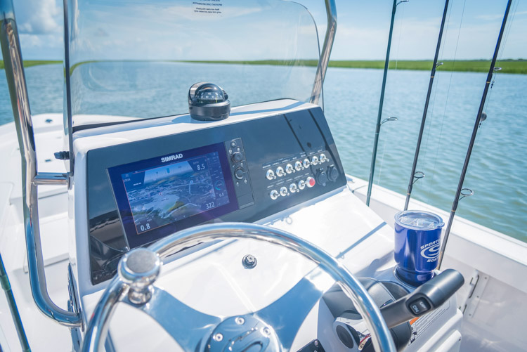 2018 Sportsman Masters 207 Center Console Bay Boat