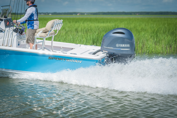 2018 Sportsman Masters 207 Center Console Bay Boat
