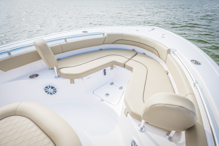 2018 Sportsman Heritage 211 Center Console Boat