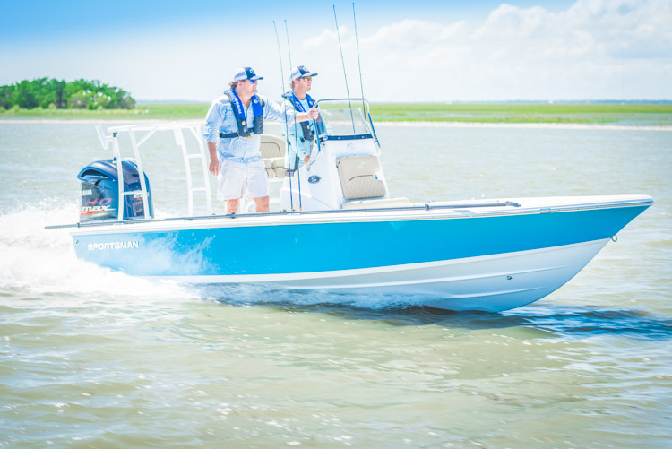 2018 Sportsman Tournament 214 Center Console Bay Boat