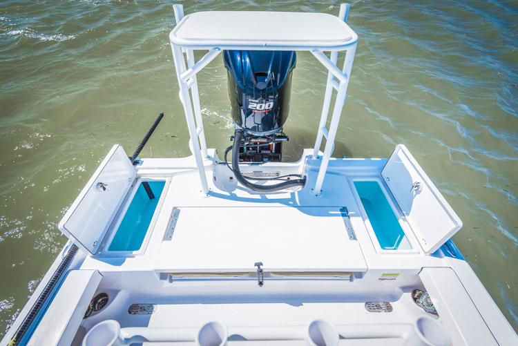 2018 Sportsman Tournament 214 Center Console Bay Boat