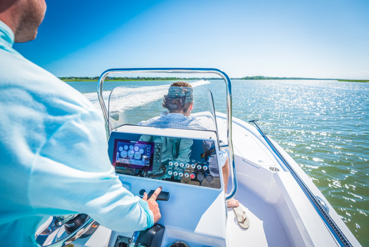2018 Sportsman Tournament 214 Center Console Bay Boat