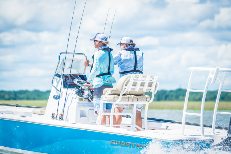 2018 Sportsman Tournament 214 Center Console Bay Boat