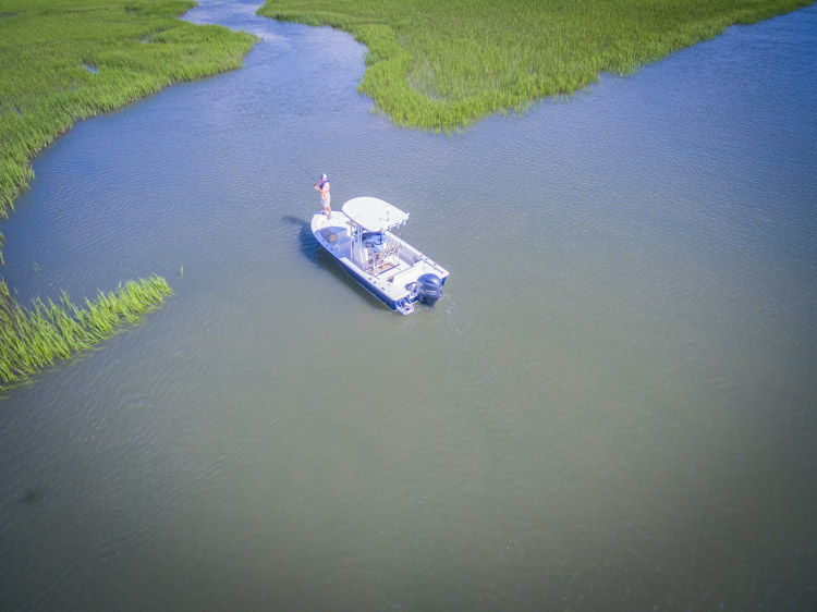 2018 Sportsman Masters 227 Center Console Bay Boat