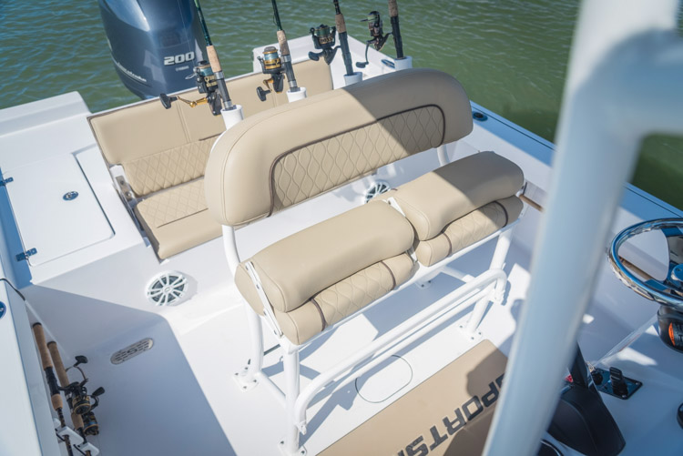 2018 Sportsman Masters 227 Center Console Bay Boat