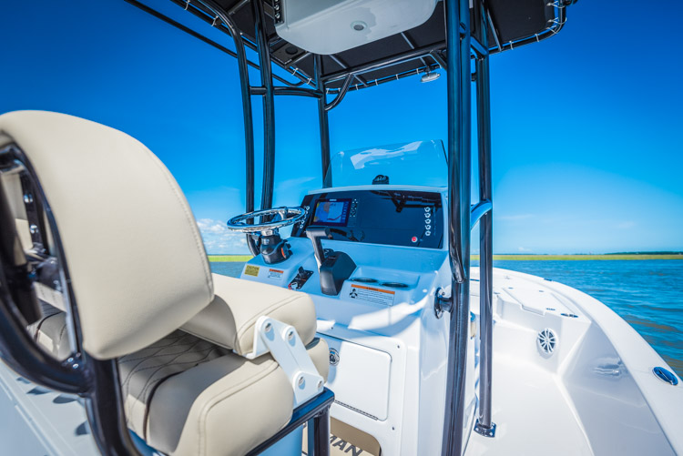 2018 Sportsman Tournament 234 Center Console Bay Boat