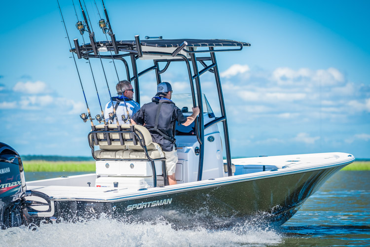 2018 Sportsman Tournament 234 Center Console Bay Boat
