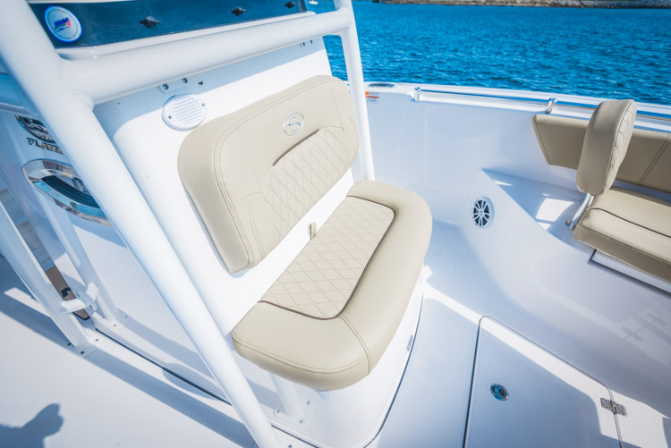 2018 Sportsman Heritage 241 Center Console Boat