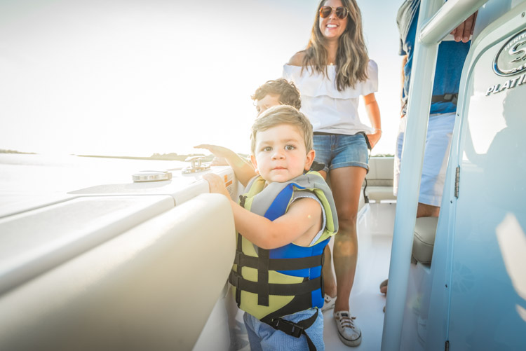2018 Sportsman Heritage 241 Center Console Boat