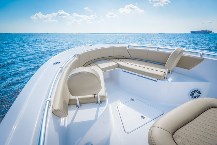 2018 Sportsman Open 242 Center Console Boat