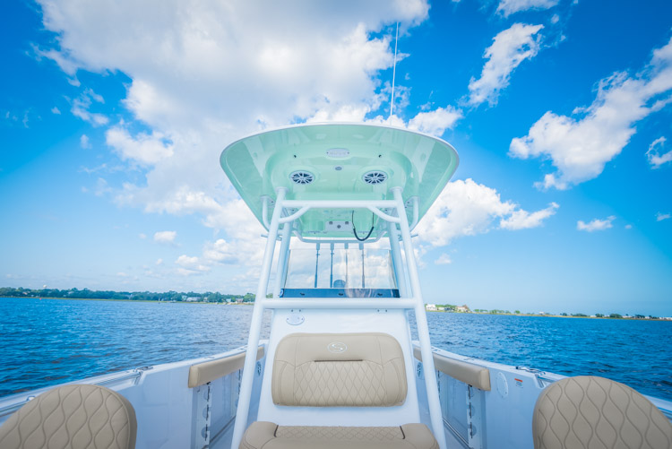 2018 Sportsman Open 242 Center Console Boat