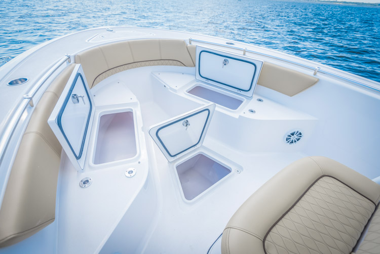 2018 Sportsman Open 242 Center Console Boat