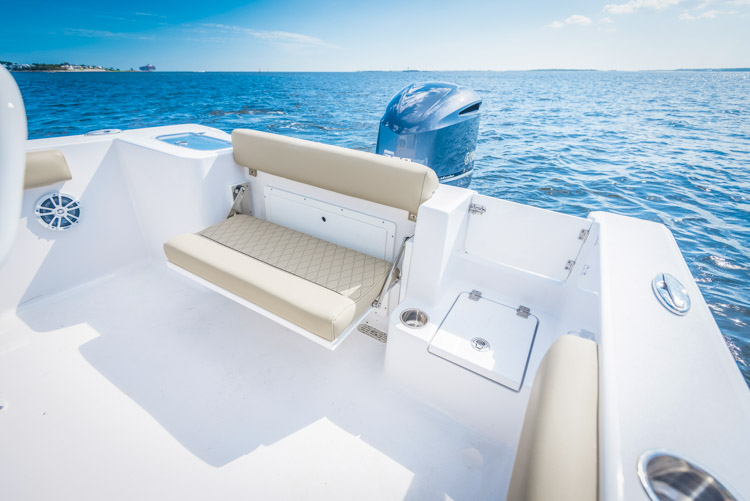 2018 Sportsman Open 242 Center Console Boat