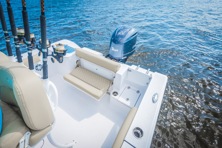 2018 Sportsman Open 242 Center Console Boat