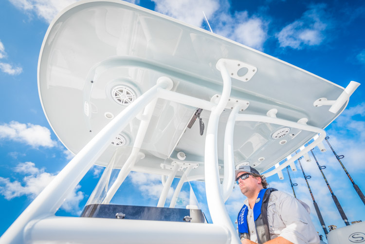 2018 Sportsman Masters 247 Center Console Bay Boat