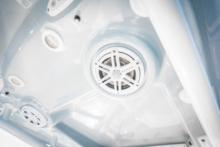 2018 Sportsman Masters 247 Center Console Bay Boat