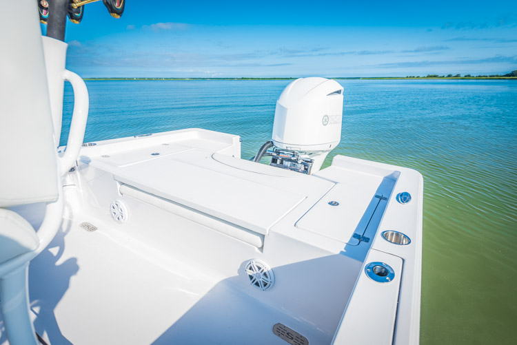 2018 Sportsman Masters 247 Center Console Bay Boat