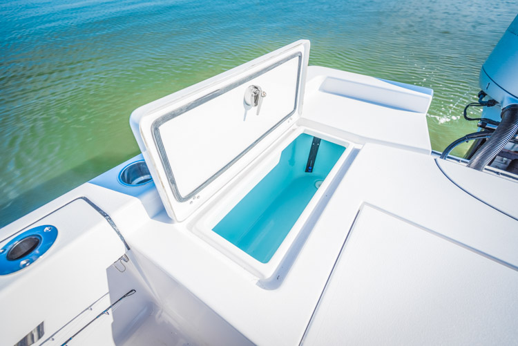 2018 Sportsman Masters 247 Center Console Bay Boat