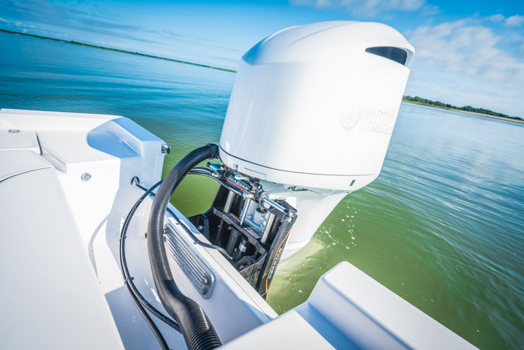 2018 Sportsman Masters 247 Center Console Bay Boat