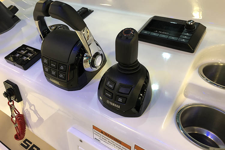Detail image of Yamaha Helm Master (425HP Only)
