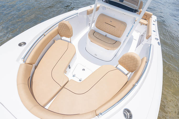 Detail image of Comfortable Bow Layout