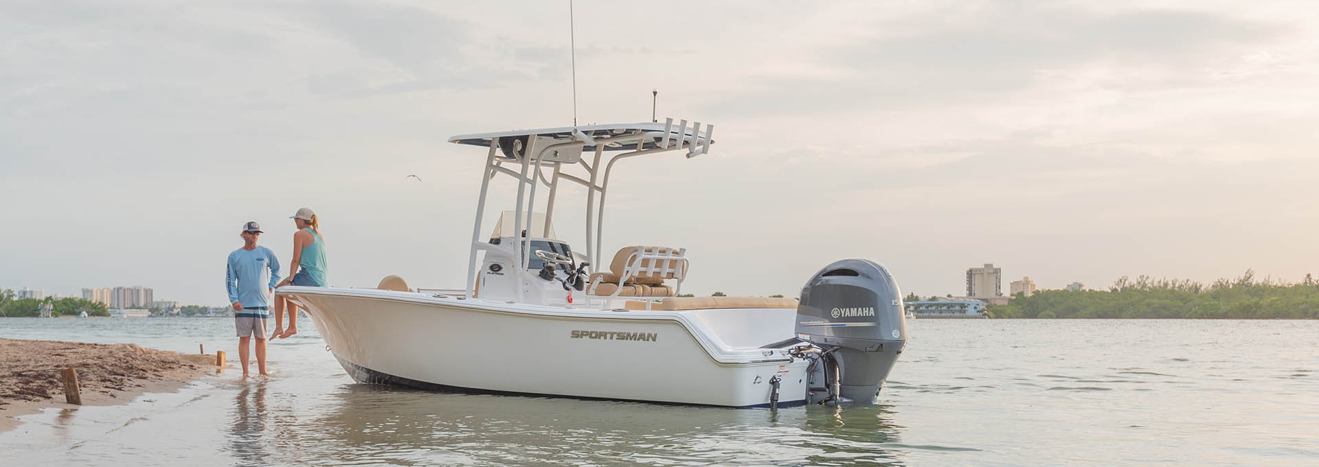 Main image of the Heritage 211 Center Console.