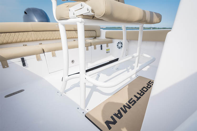 Heritage 211 Center Console Sportsman Boats