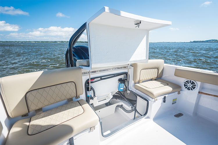 Total access hatch on a Heritage 231