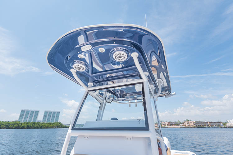 Detail image of Fiberglass Hard-Top w/ Accessories