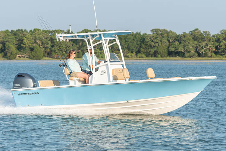 The Masters 227 Bay Boat running through water.
