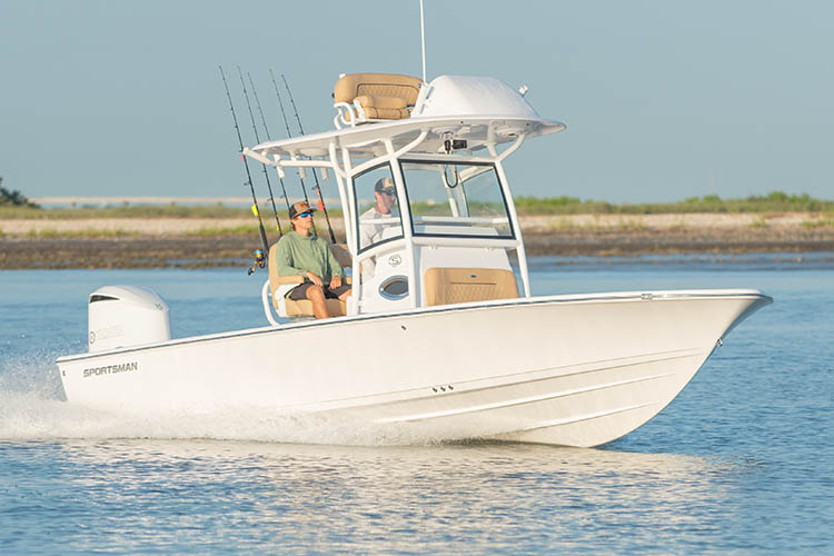 The Masters 267 Bay Boat running through water.