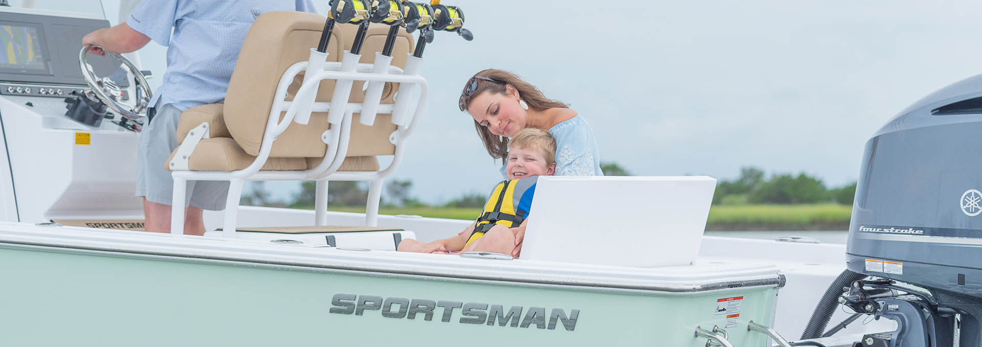 Main image of the Masters 247 Bay Boat.
