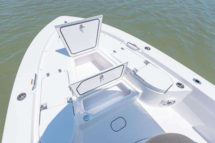 Masters 267 Bay Boat · Features Sportsman Boats
