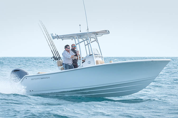 The Open 212 Center Console running through water.